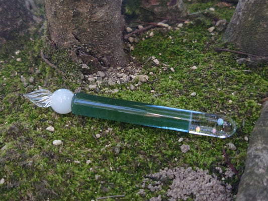 The Kodama Glass Pen by Hanabi Glass Studio