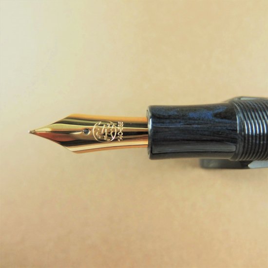 Eboya Fountain Pen - Houju in Deep Sea Blue