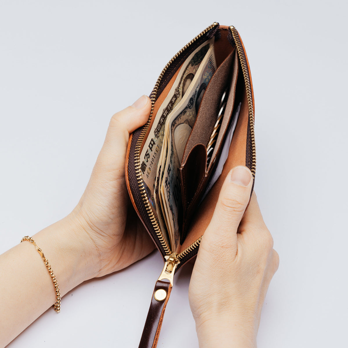 PREORDER: TSL Cordovan leather L Zip Purse
