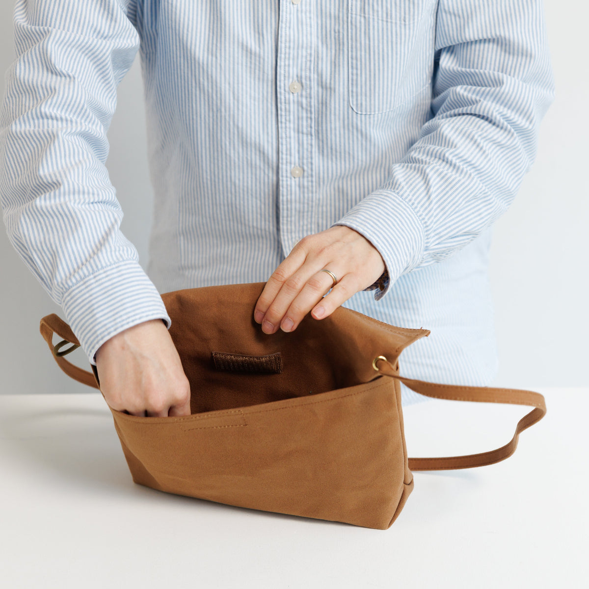PRE-ORDER: TSL Travel Sacoche