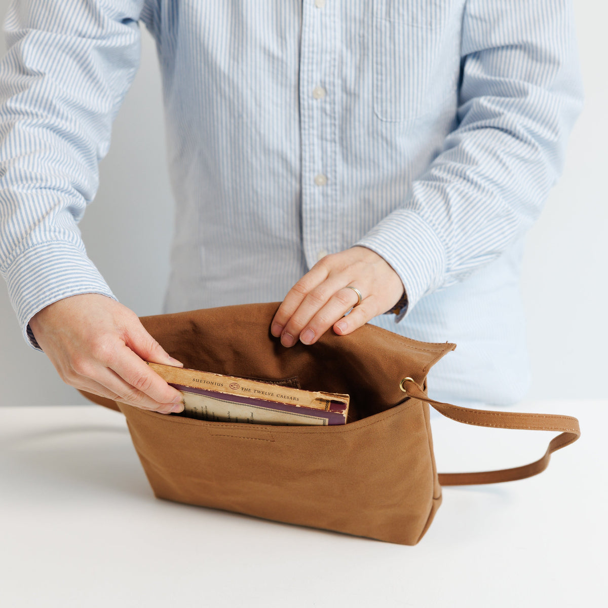 PRE-ORDER: TSL Travel Sacoche