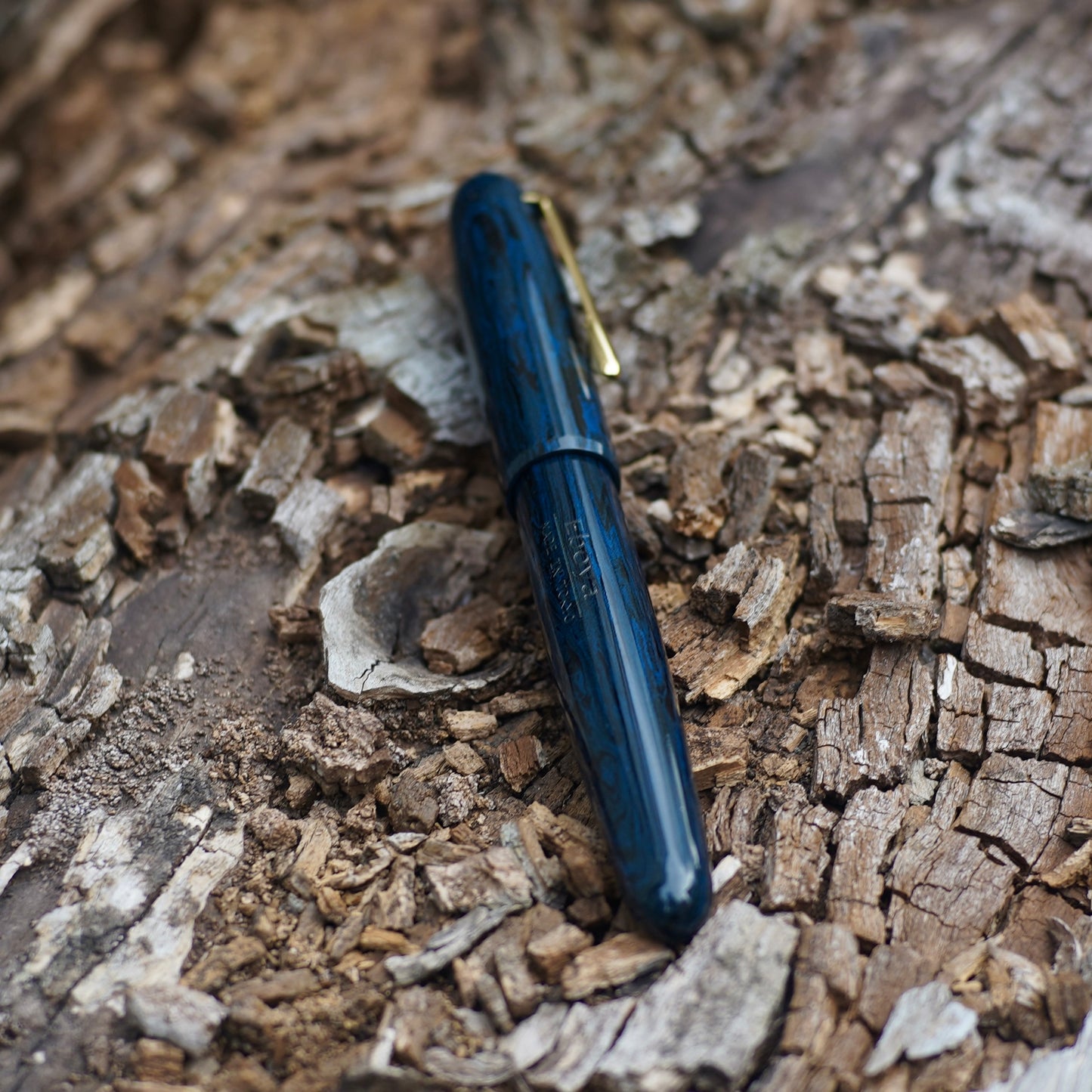Eboya Fountain Pen - Houju in Deep Sea Blue