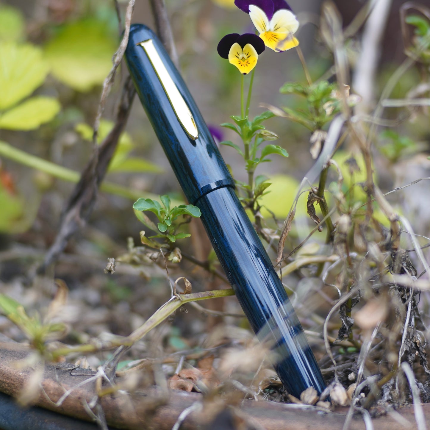 Eboya Fountain Pen - Houju in Deep Sea Blue