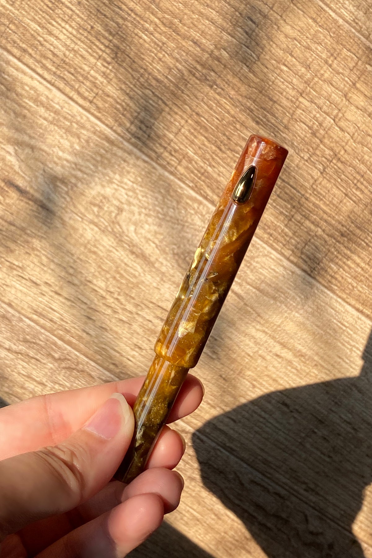 Fine Writing Pencket Fountain Pen: Garnet