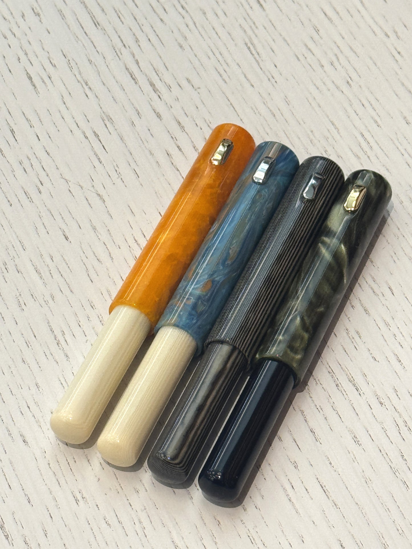 Fine Writing Pencket Fountain Pen: Amber