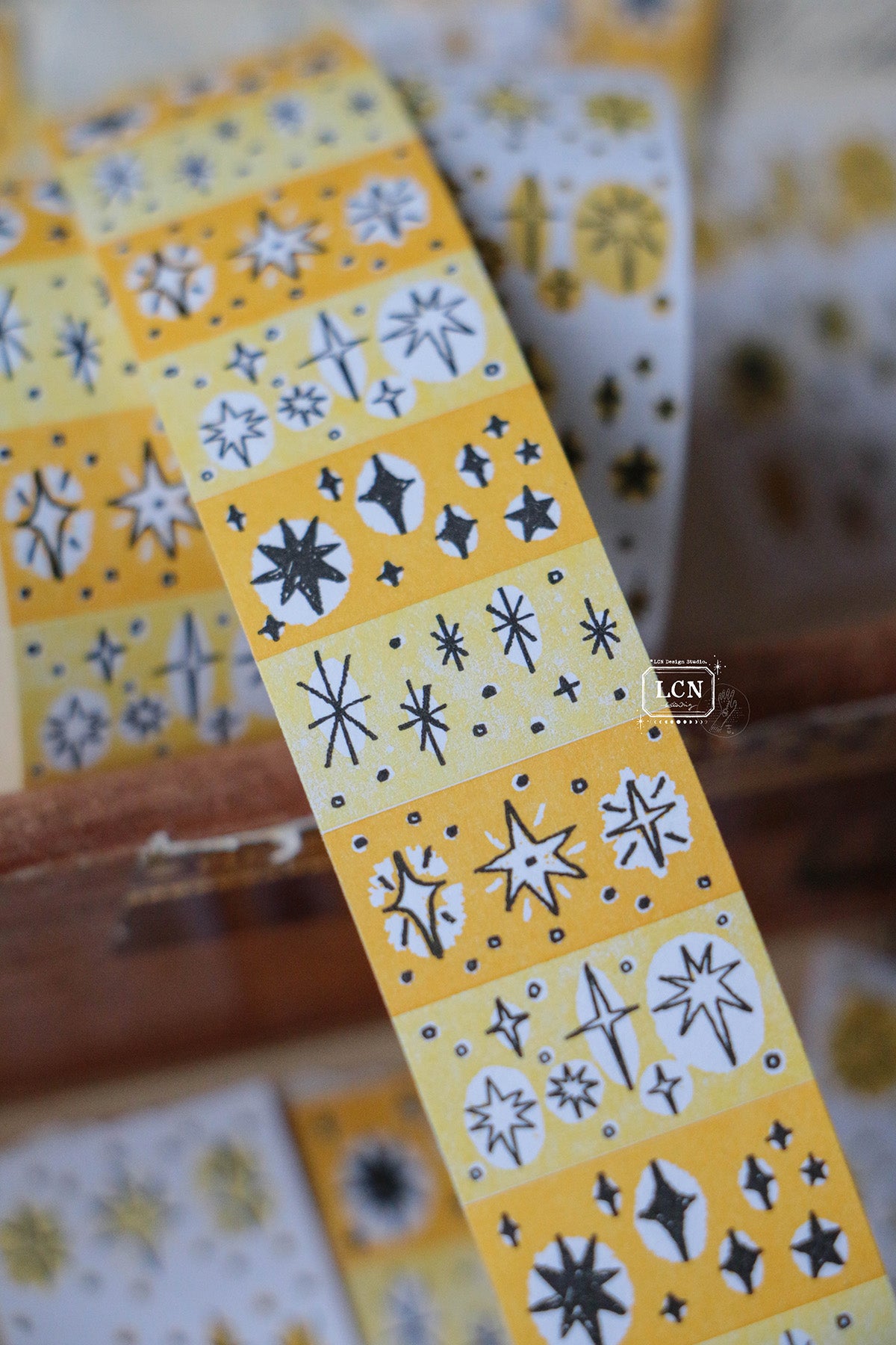 LCN Label Sticker Roll: Hand Drawn Star- Yellow