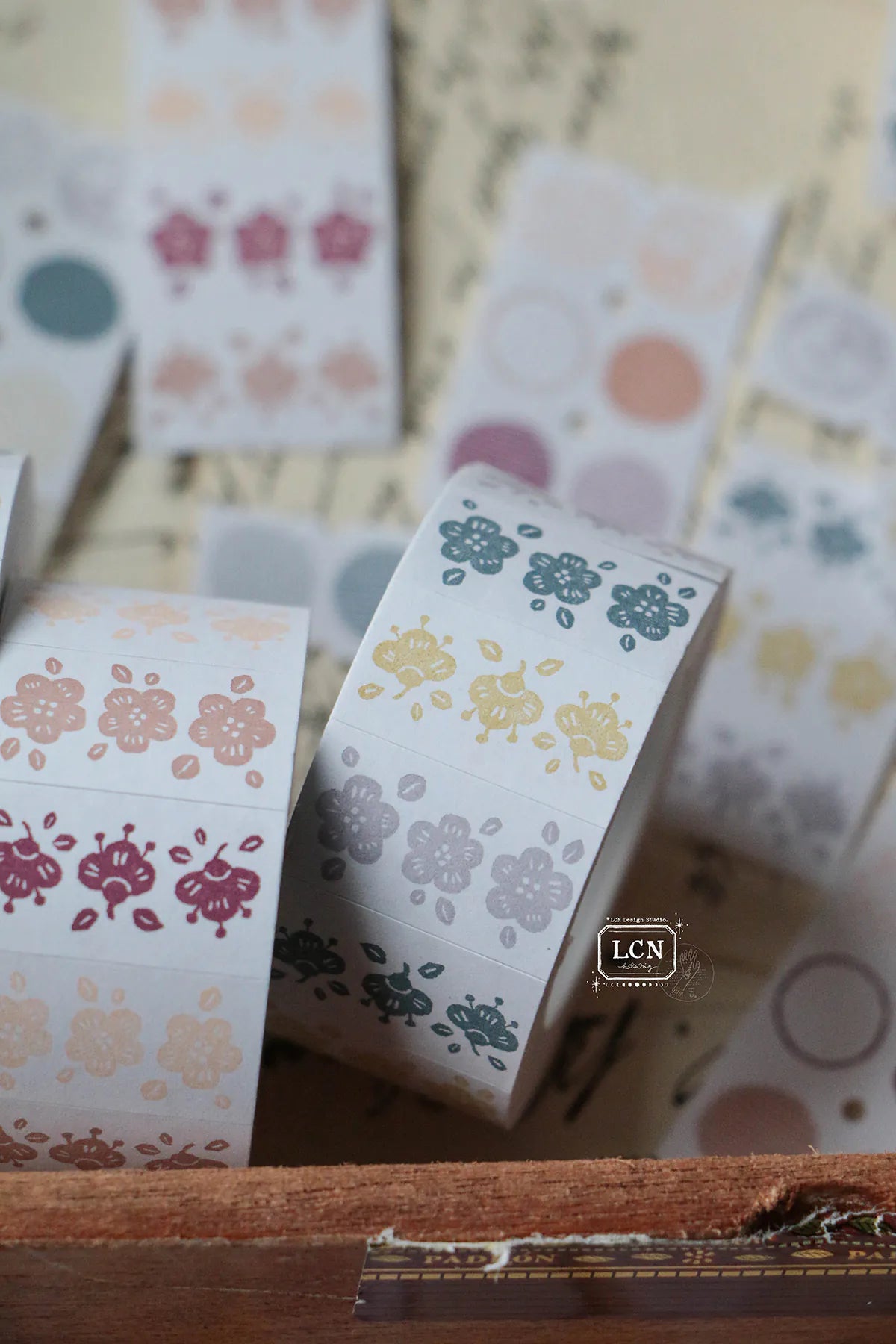 LCN Label Sticker Roll: Spring Flower - Earth Tone