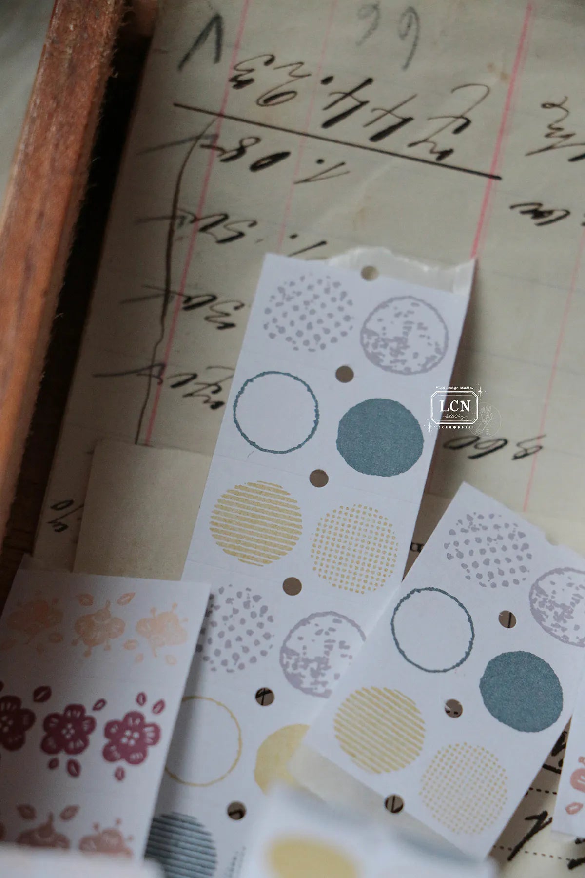 LCN Label Sticker Roll: Circle - Earth Tone