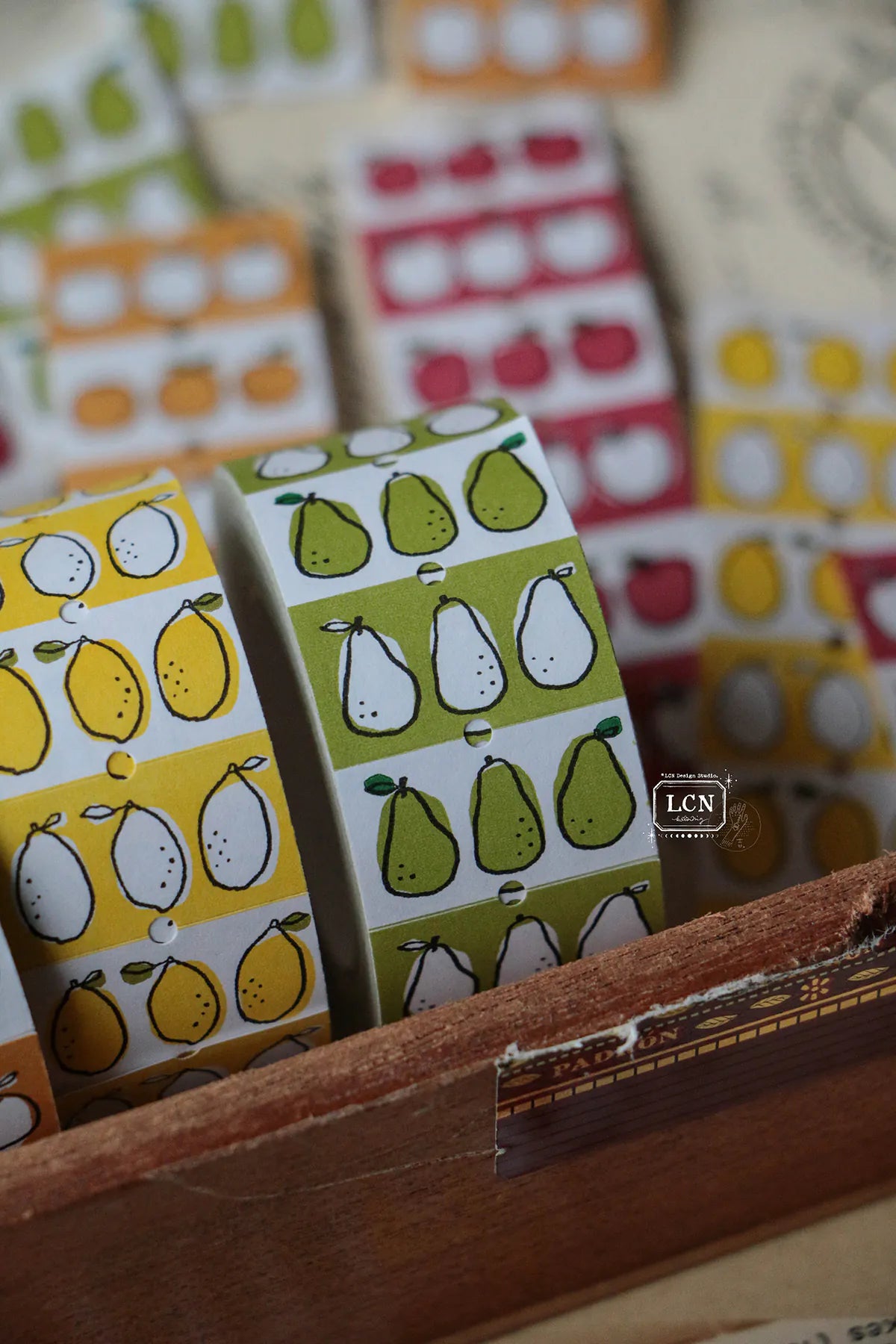 LCN Label Sticker Roll: Pear