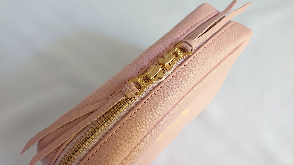 PRE-ORDER: Urban Sketchers Special Edition Leather Pen Case