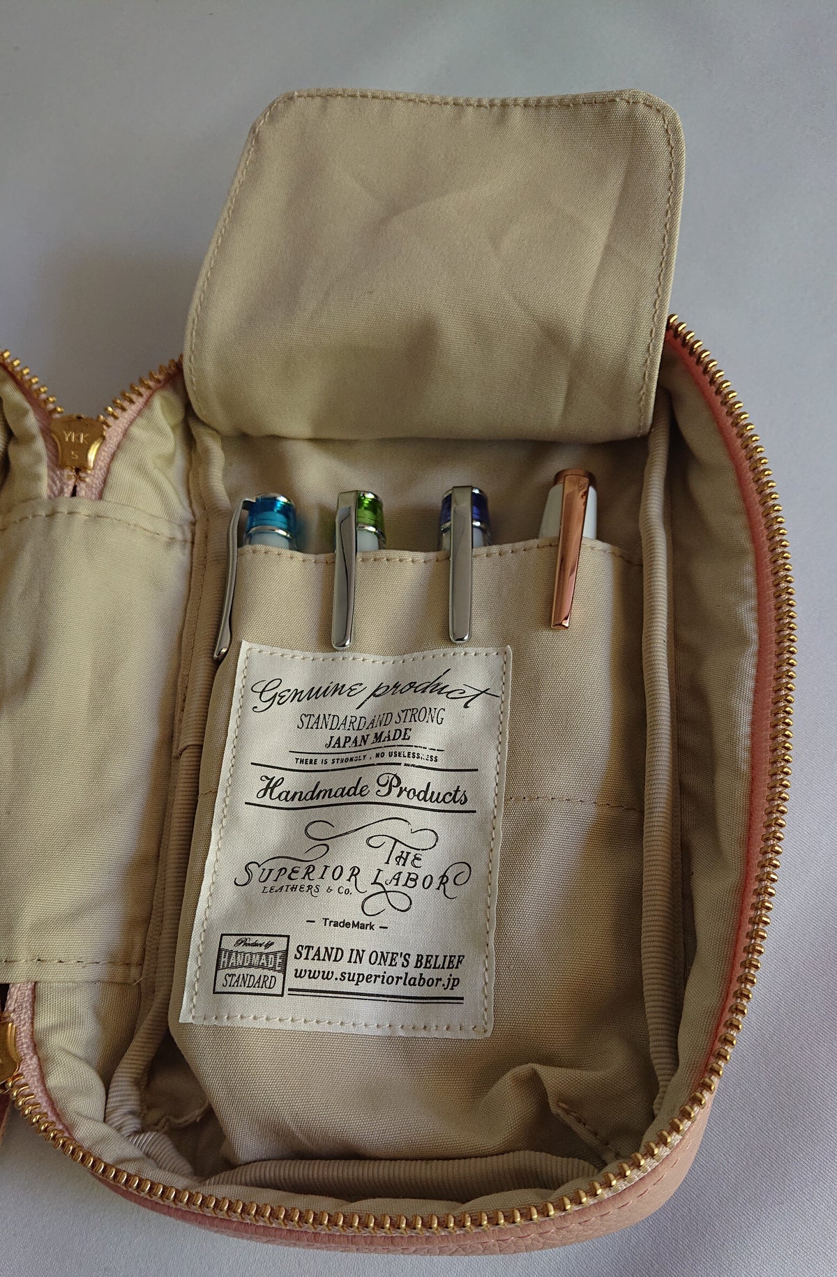 PRE-ORDER: Urban Sketchers Special Edition Leather Pen Case