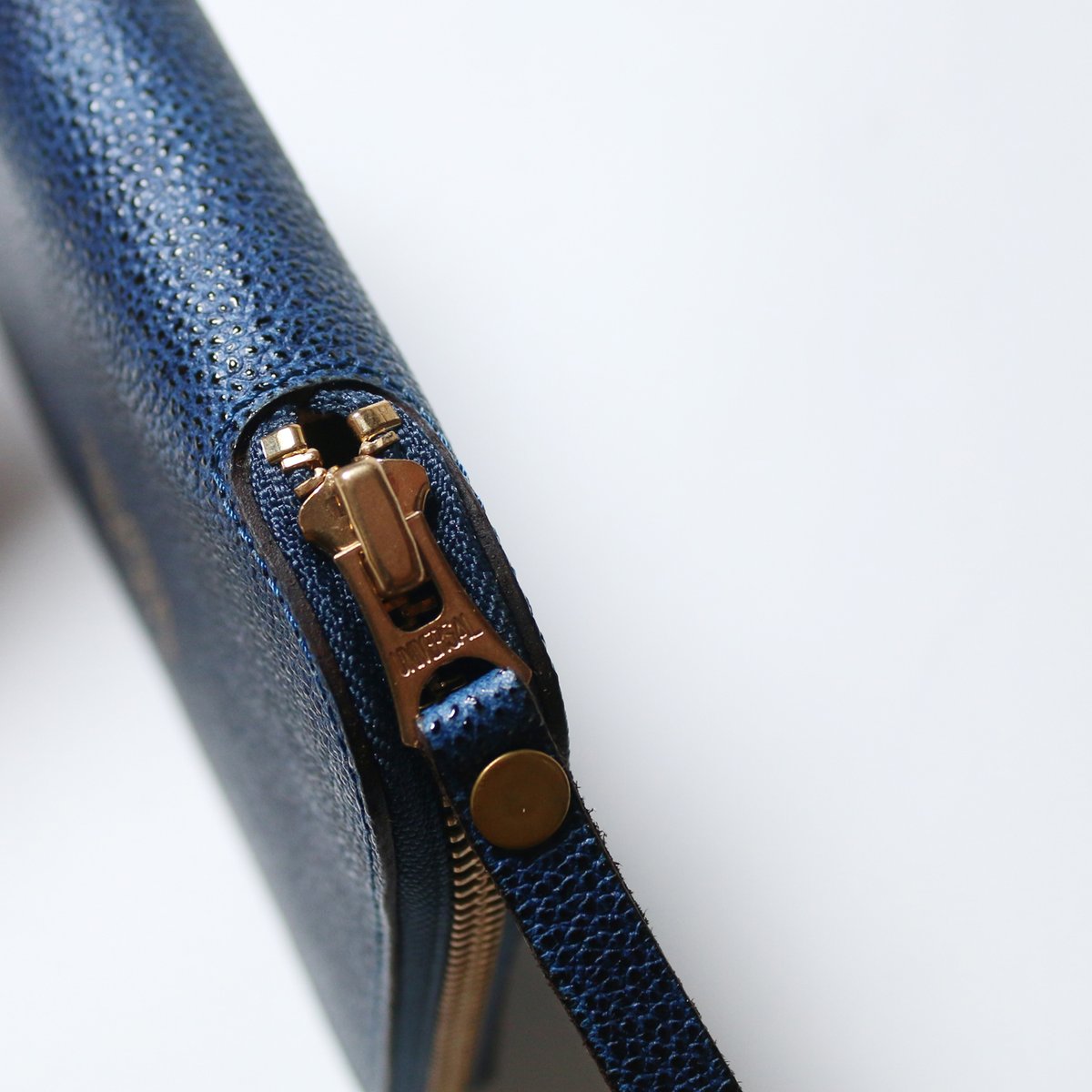 Kurozan Indigo Leather Zip Pen Case