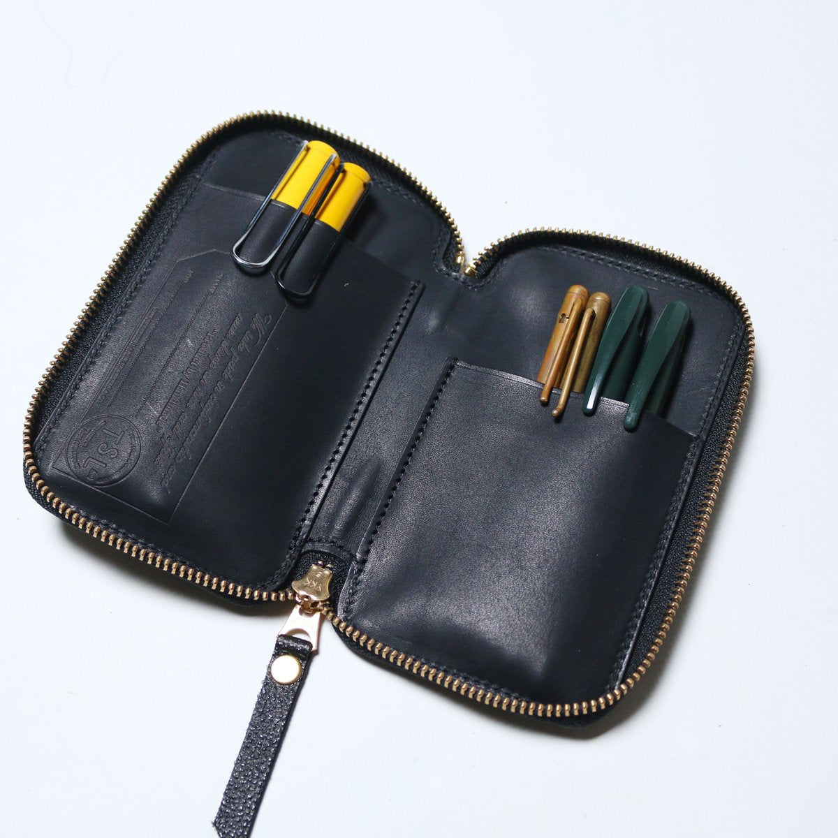 Kurozan Black Leather Zip Pen Case